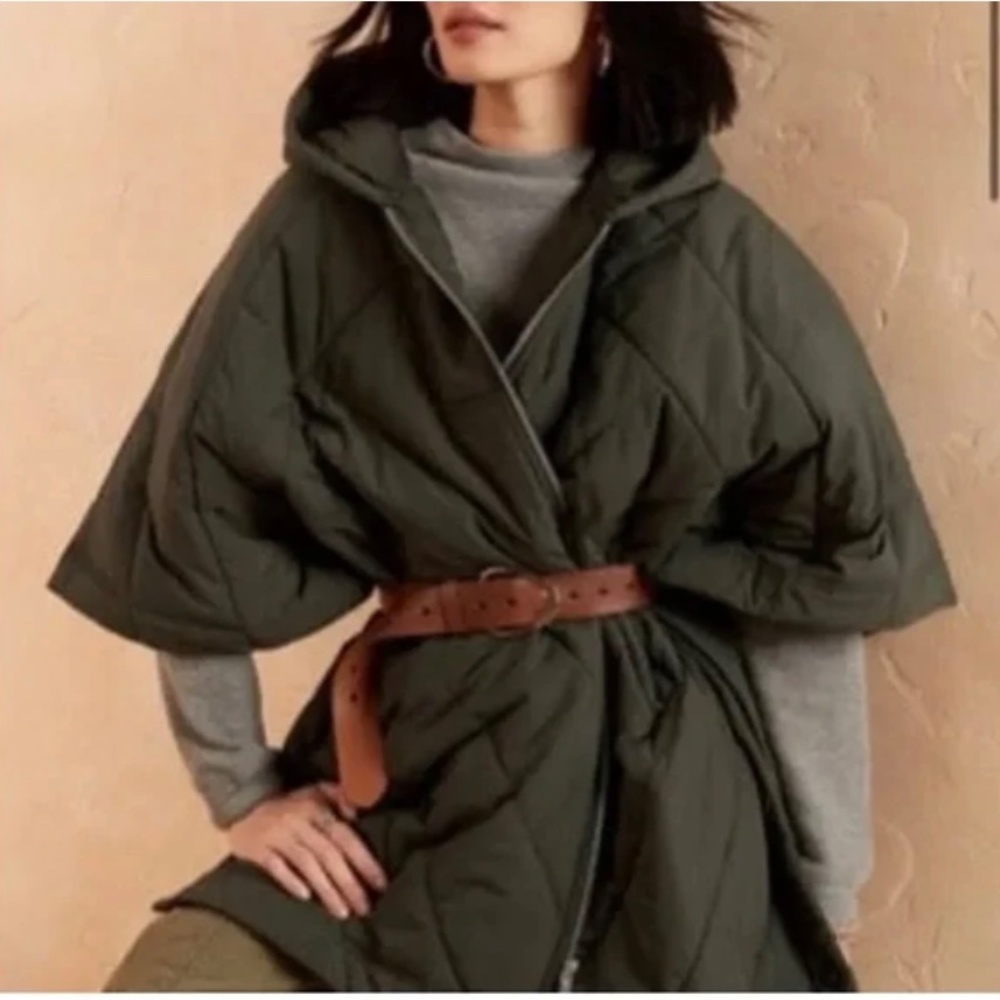 Banana Republic Zip-Up Cream/Beige Quilted Poncho S/M Bloggers Favorite - Picture 3 of 15